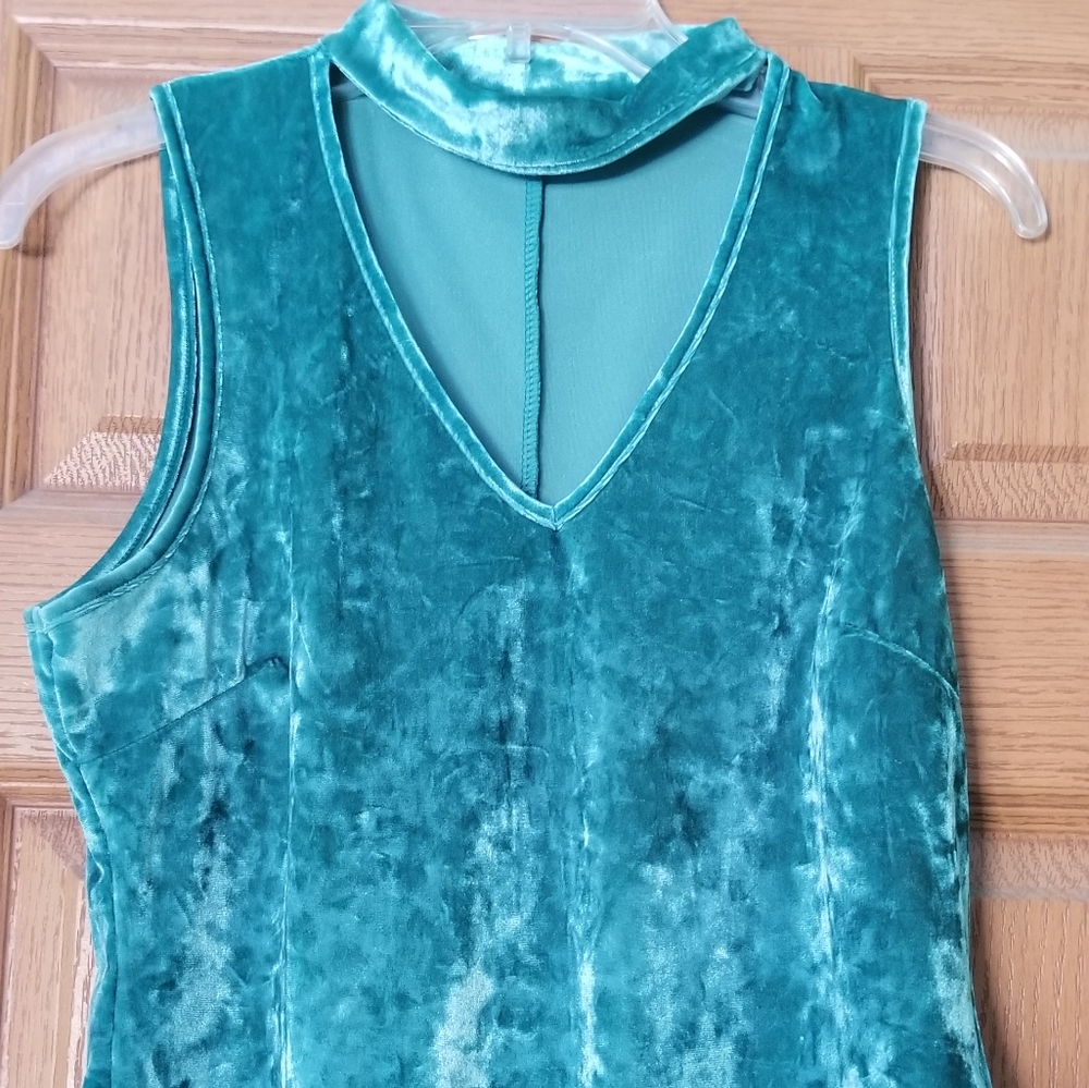 Green Tank Top with Cut-Out